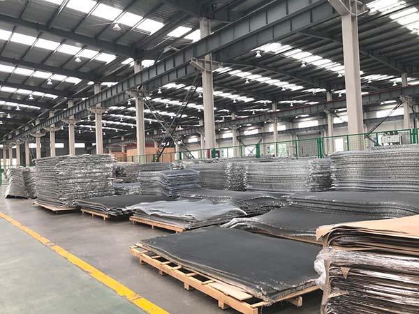 3200*1350 Mesin pemotong Nomex dengan sistem vakum untuk memotong 2