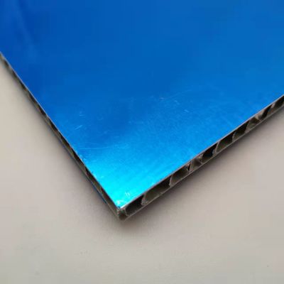 Panel Honeycomb Aluminium Anti Korosi Disesuaikan Untuk Membangun Tembok Tirai