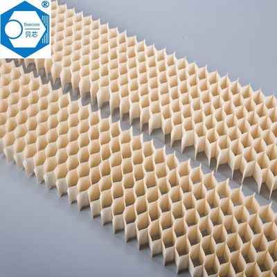 Putih 25mm Paper Honeycomb Core Untuk Furnitur Dan Pintu Mengisi Flame Retardant