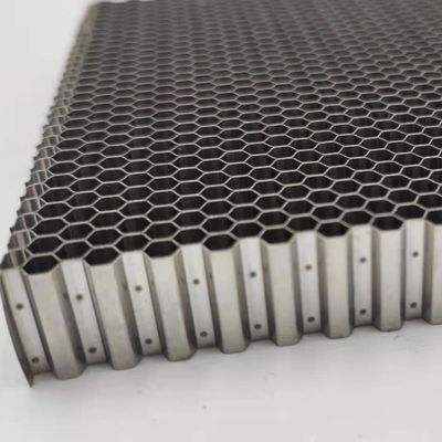 Pengelasan titik 304 stainless steel honeycomb core dengan ketahanan korosi yang tinggi