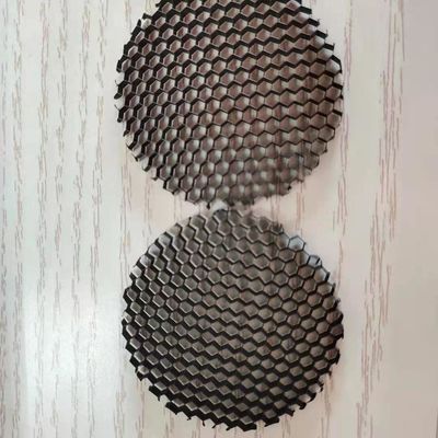Kerucut 3mm Ketebalan Aluminium Honeycomb Grid Core Digunakan Untuk Berbagai Lampu Lalu Lintas