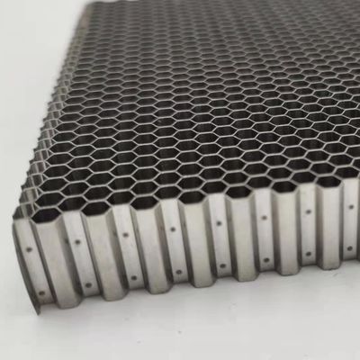 Ventilasi Honeycomb stainless steel Untuk ventilasi Waveguide jendela