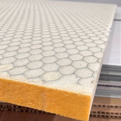 Aluminium Honeycomb Core Dipenuhi Dengan PU Foam Untuk Isolasi Termal