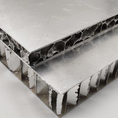 Panel Honeycomb Aluminium Anti Korosi Disesuaikan Untuk Membangun Tembok Tirai
