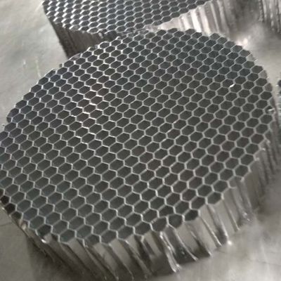 Customized Aluminium Honeycomb Louver Diameter 50mm Untuk lampu lalu lintas