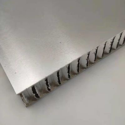 25mm Ketebalan HPL Honeycomb Sandwich Panel Untuk Fasad Dinding