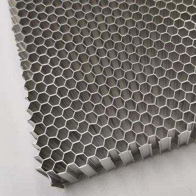 Al5052 Aluminium Honeycomb Ringan Dengan Kekuatan Tinggi Untuk Lantai Transit Kereta Api
