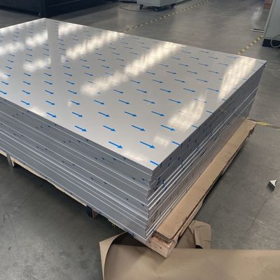Membengkokkan Dan Edge Sealing Aluminium Honeycomb Panel Aluminium Honeycomb Sandwich Panel