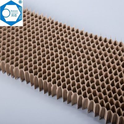 Ukuran Sel yang Disesuaikan 15mm 20mm 25mm Paper Honeycomb Core Untuk Membungkus Pintu