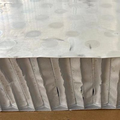 Panel Honeycomb yang dilas Untuk Minyak Disk Terapung Panel Honeycomb Aluminium Untuk Dijual