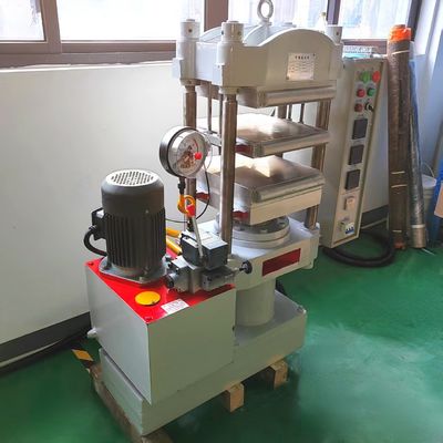 25T presisi kontrol tinggi Percetakan vulkanisasi piring