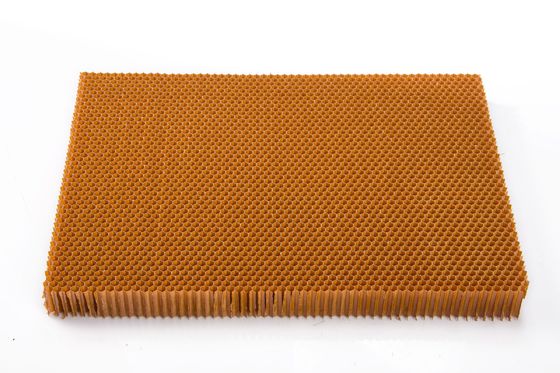Isolasi Suara Aramid Honeycomb Core 1200x1200mm Untuk Pengangkutan Kereta Api
