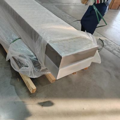 Panel Honeycomb Aluminium Terselubung yang Digunakan di Atap Terapung Internal