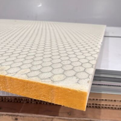 Inti Honeycomb Aluminium yang Diisi Dengan Buih Dapat Digunakan Untuk Dekorasi Interior Kereta Api Berkecepatan Tinggi