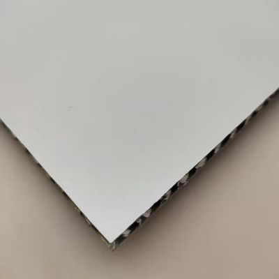 Eco Friendly FRP Honeycomb Panel 1600x2150mm Kekuatan mekanik tinggi