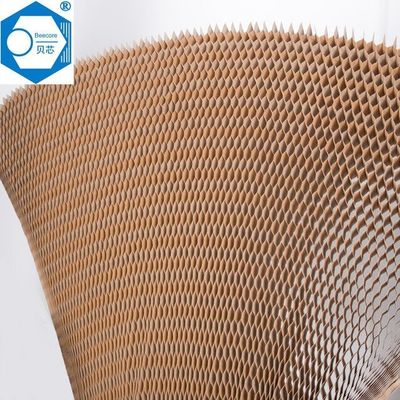 Ukuran diperluas 900X2400mm Honeycomb Core Paper Deformabilitas yang sangat baik