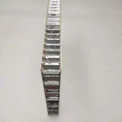 Panel dinding Honeycomb Aluminium yang dapat disesuaikan 15mm Untuk dekorasi dinding tirai