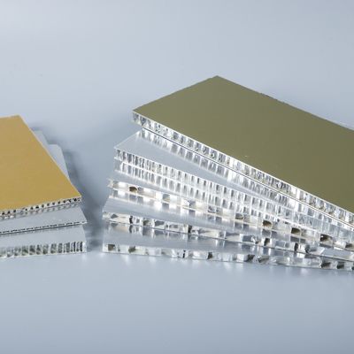 PVDF Lapisan Aluminium Honeycomb Panel Untuk Toilet Partition