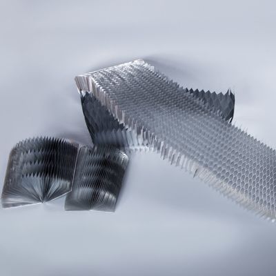 Bentuk strip Aluminium Honeycomb Core 1667x25x10mm