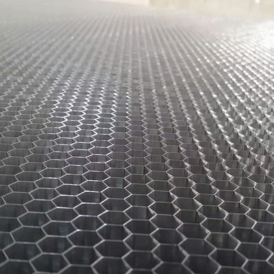 Customized Oversized Aluminium Honeycomb Core Dengan Max 2200mm Lebar